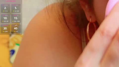 Snapshot of evasinclairr chatting on 20, 11, 2025 evasinclairr online show from 20, 11, 2025