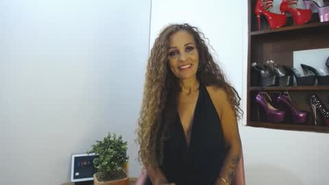 Snapshot of evasweet__ chatting on 22, 1, 2025 EVA LUNA online show from 22, 1, 2025