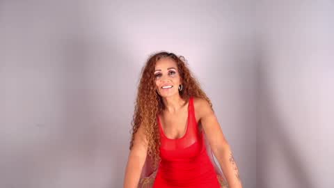 Snapshot of evasweet__ chatting on 2, 2, 2025 EVA LUNA online show from 2, 2, 2025