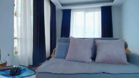 Snapshot of evasweet__ chatting on 26, 11, 2025 EVA LUNA online show from 26, 11, 2025