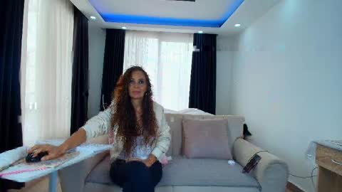 EVA LUNA online show from 12, 5, 2026