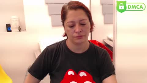 Eva Twiss online show from 2, 11, 2025