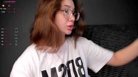 Snapshot of evaveenus chatting on 24, 2, 2025 evaveenus online show from 24, 2, 2025