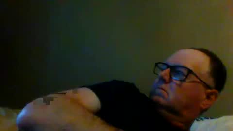 Snapshot of eve1luvsray chatting on 4, 12, 2025 eve1luvsray online show from 4, 12, 2025