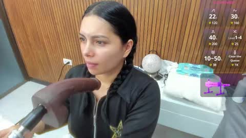 Snapshot of evelin_belen chatting on 26, 2, 2025 EVELIN online show from 26, 2, 2025