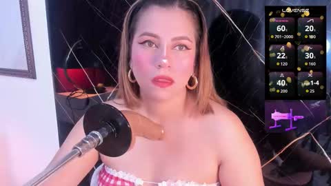 Snapshot of evelin_belen chatting on 25, 10, 2025 EVELIN online show from 25, 10, 2025