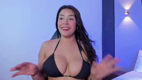 Snapshot of evelin_villan chatting on 12, 7, 2026 E V E L I N online show from 12, 7, 2026