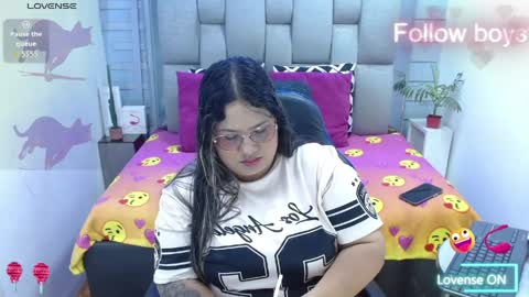 evelin zaens online show from 8, 4, 2026