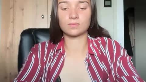 evelina0 online show from 6, 8, 2026