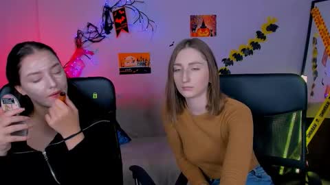 Snapshot of evelina_sun_ chatting on 28, 10, 2025 evelina online show from 28, 10, 2025