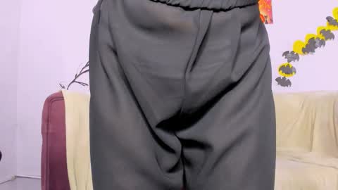 Snapshot of evelina_sun_ chatting on 28, 10, 2025 evelina online show from 28, 10, 2025