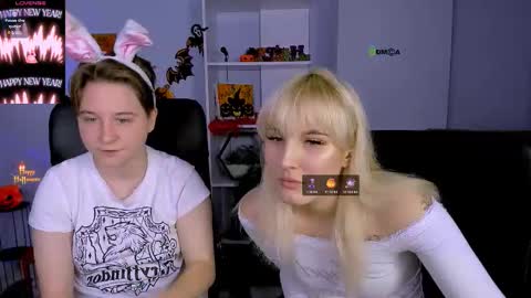 Snapshot of evelina_sun_ chatting on 4, 11, 2025 evelina online show from 4, 11, 2025