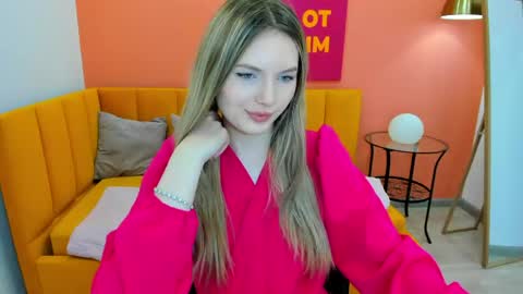 Snapshot of evelineamore chatting on 7, 6, 2026 Eveline online show from 7, 6, 2026