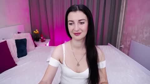 Snapshot of evelingills chatting on 15, 9, 2025 Evelin online show from 15, 9, 2025