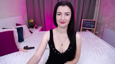 Snapshot of evelingills chatting on 17, 10, 2025 Evelin online show from 17, 10, 2025
