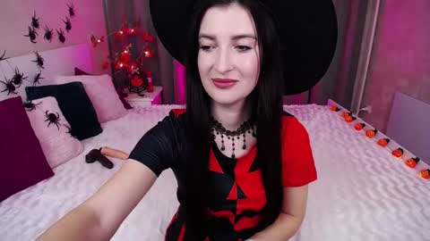 Snapshot of evelingills chatting on 31, 10, 2025 Evelin online show from 31, 10, 2025