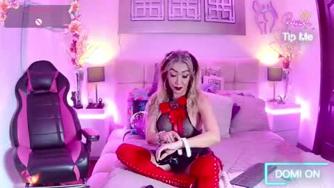 EvelynaGrey online show from 7, 2, 2026