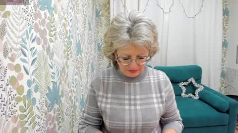 Snapshot of evelynblissful chatting on 4, 1, 2025 Evelyn online show from 4, 1, 2025