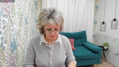 Snapshot of evelynblissful chatting on 3, 2, 2025 Evelyn online show from 3, 2, 2025