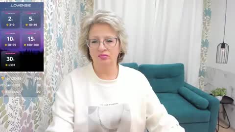 Snapshot of evelynblissful chatting on 10, 3, 2025 Evelyn online show from 10, 3, 2025