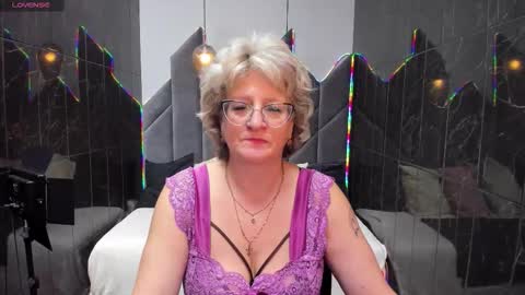 Snapshot of evelynblissful chatting on 22, 9, 2025 Evelyn online show from 22, 9, 2025