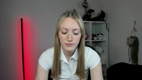 evelynblond online show from 31, 3, 2026
