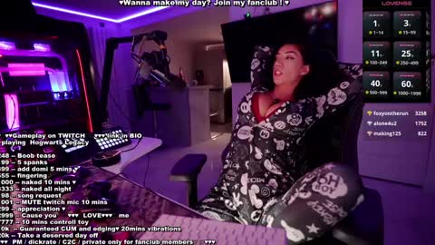 Snapshot of evelyne92 chatting on 16, 1, 2025 Evelyne online show from 16, 1, 2025