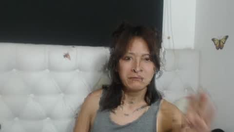 Evelyne online show from 9, 4, 2026