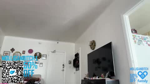 Evelyn online show from 5, 2, 2026