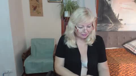 BarbaraBlondy online show from 27, 10, 2025