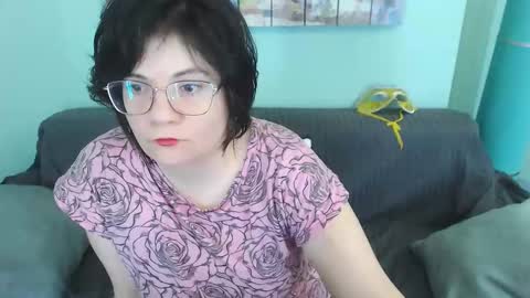 Everly online show from 20, 2, 2025