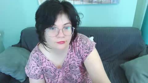 Everly online show from 20, 2, 2025