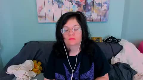 Everly online show from 3, 3, 2026