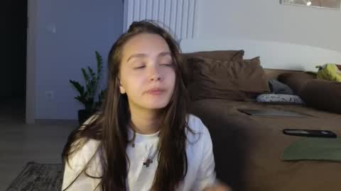 Snapshot of evi_woow chatting on 8, 9, 2025 evi_woow online show from 8, 9, 2025
