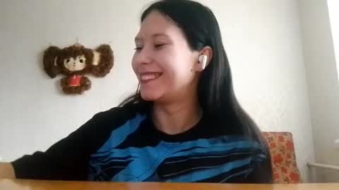 Snapshot of eviaginsberg chatting on 19, 12, 2025 Kate online show from 19, 12, 2025