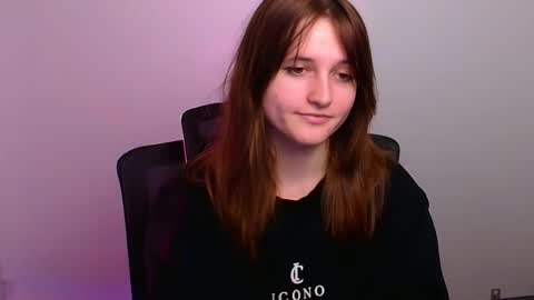 Evie online show from 6, 11, 2025