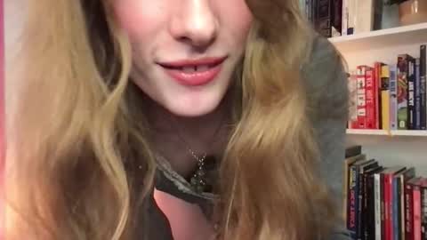 Snapshot of eviecam chatting on 3, 11, 2025 Evie3 online show from 3, 11, 2025