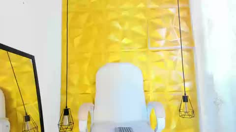 Snapshot of evil_annie chatting on 10, 9, 2025 Annie online show from 10, 9, 2025