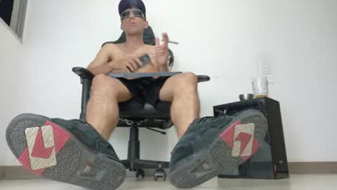 Snapshot of evil_boss1 chatting on 1, 7, 2026 evil_boss1 online show from 1, 7, 2026