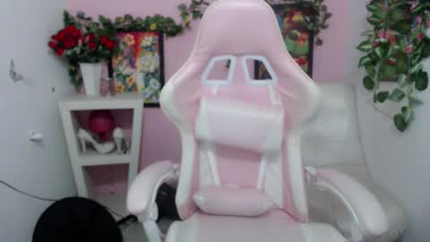 Snapshot of evil_stepmothers chatting on 18, 9, 2025 Pamela online show from 18, 9, 2025