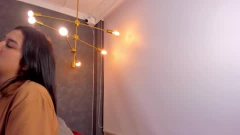 EVOLETTE ANGELS online show from 7, 10, 2025