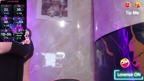 Snapshot of evonilatina chatting on 9, 6, 2026 evonilatina online show from 9, 6, 2026