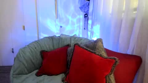 Snapshot of evparrish chatting on 24, 9, 2025 EV Parrish online show from 24, 9, 2025