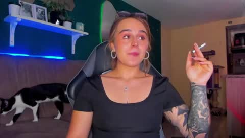 Snapshot of evy_orange1 chatting on 17, 7, 2026 EVY online show from 17, 7, 2026