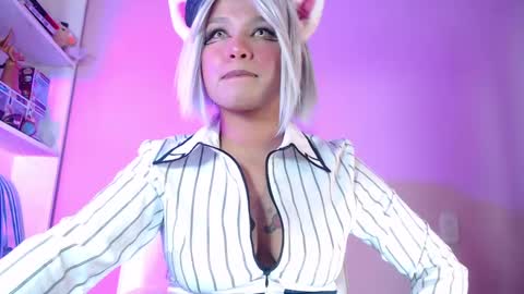 Im Evy online show from 9, 2, 2025