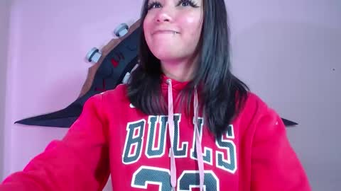 Im Evy online show from 29, 11, 2025