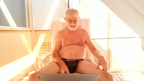 Snapshot of ewaldwillems99 chatting on 1, 7, 2026 Naaktloper online show from 1, 7, 2026