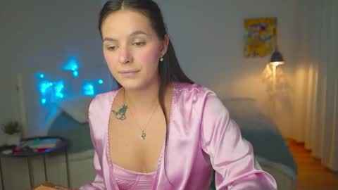 Snapshot of ewelynscott chatting on 19, 10, 2025 ewelynscott online show from 19, 10, 2025