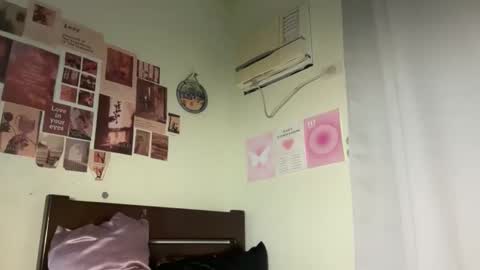 Angela online show from 1, 10, 2025