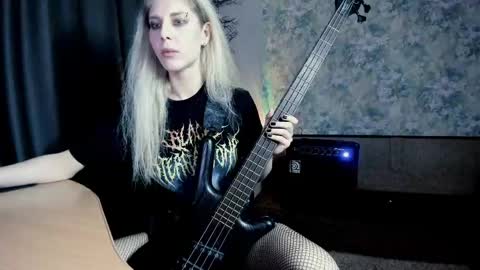 my real name is Irene but Exo is oke too  online show from 28, 4, 2026